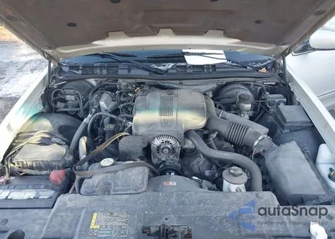 2004 Mercury Grand Marquis Gs from USA, damaged, VIN 2MEFM74W04X667159